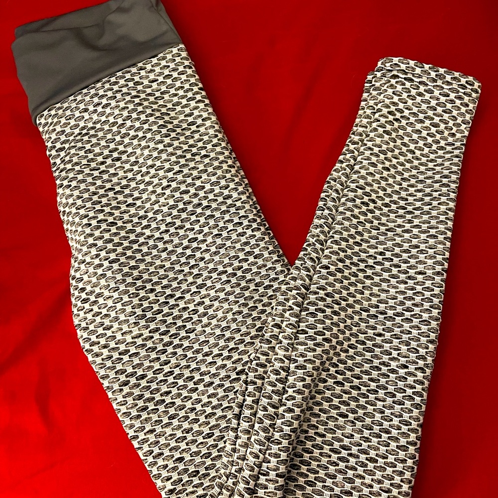 Tik tok scrunch butt leggings